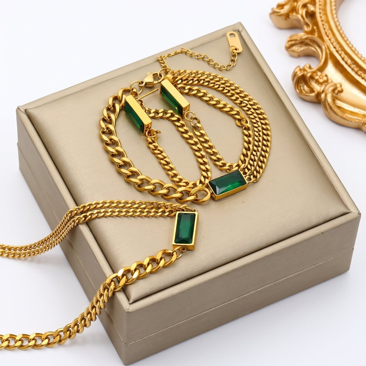Necklace