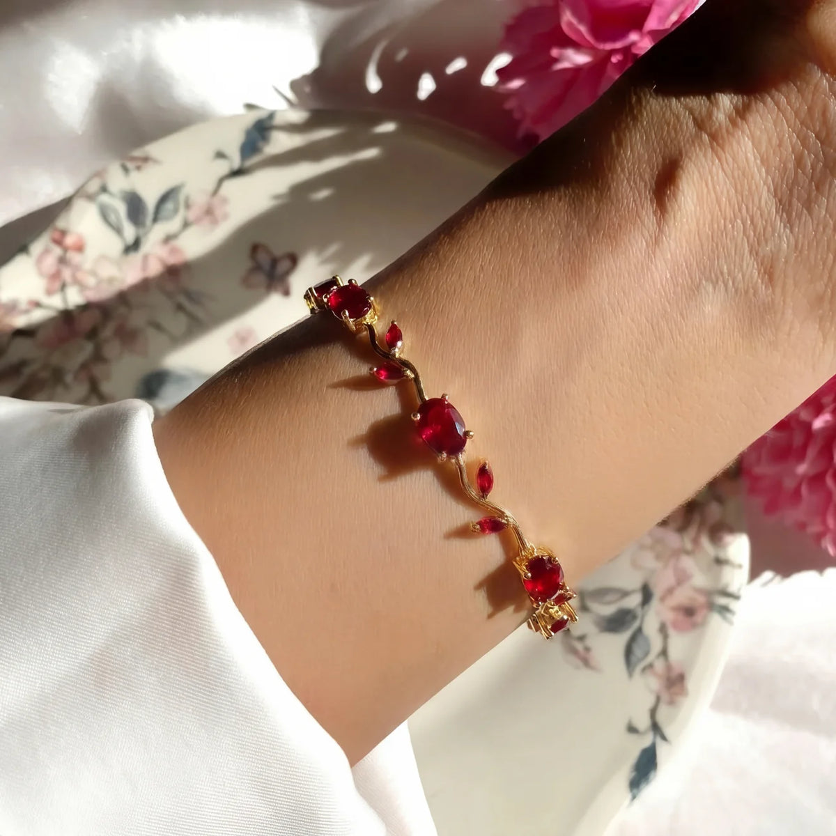 Gold Plated Crystal Stones Tulip Bracelet