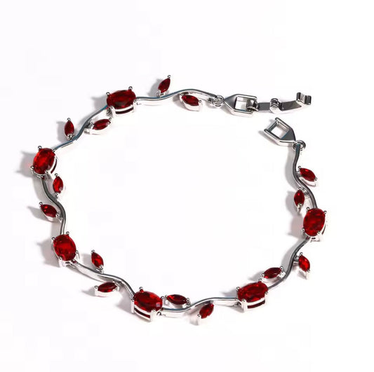 Pulsera de Circonia Cúbica con Hojas de Tulipán