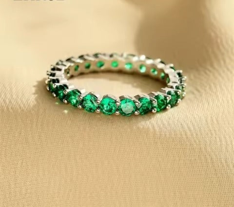 Green Crystal Round Stone Ring