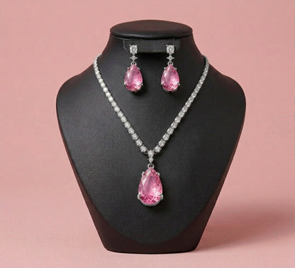Set de Collar con Colgante de Circonia en Forma de Lágrima