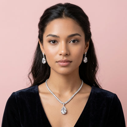 Set de Collar con Colgante de Circonia en Forma de Lágrima